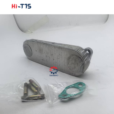ME017230 ME013360 4D32 4D34 Mitsubishi Motor Tamir Parçaları için Yağ Soğutucu Kapak