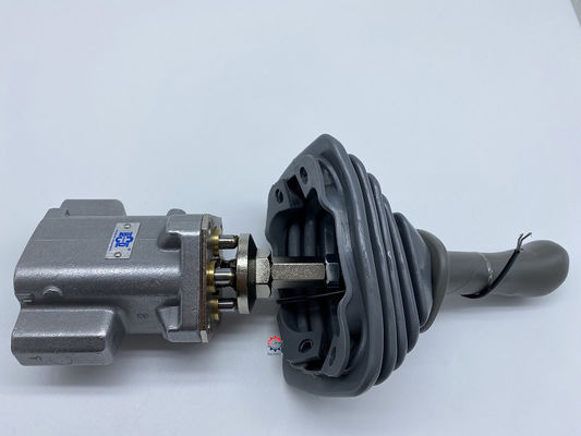 İyi bir fiyat. Ekskavatör Ayak Wook Assy ZAX200 Ayak Valfi Pedal Pilot Valf çevrimiçi